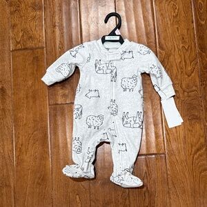 NWT Size 0-3 Months Carters Gray Animal Print One Piece
